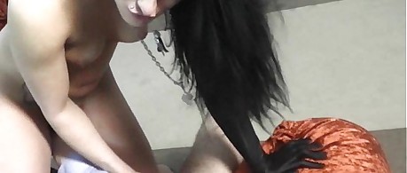 Beauty in sexy corset - lapdance and BJ