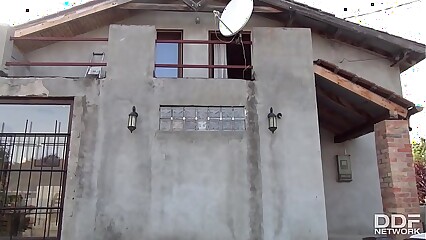 Wife gives contractor a Blowjob while Husband is at work